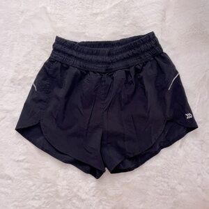 I’m in motion black activewear shorts